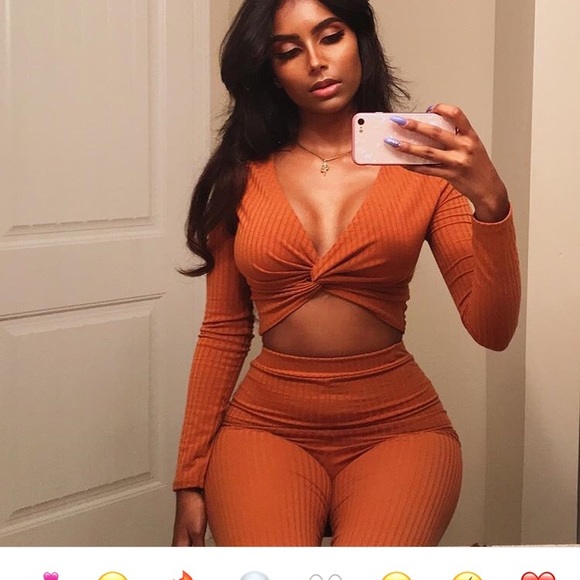 Meet your Posher, Gabriela - Picture 1 of 1